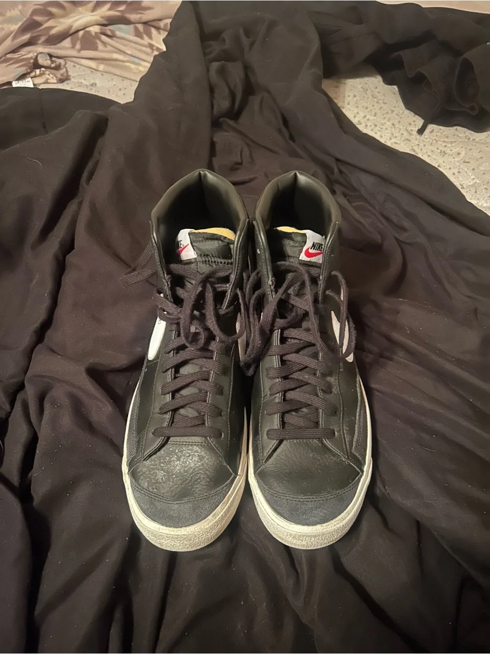 Nike black/white mid 77 blazer